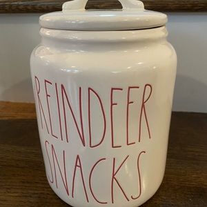 Rae Dunn 🎄🎅🏻 Reindeer Snacks Christmas Canister with lid ♥️